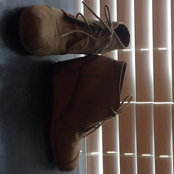 Ankle booties - Picture 2 of 4